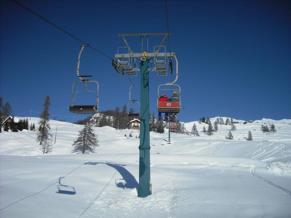 Winter, Skiing, Area and facilities
