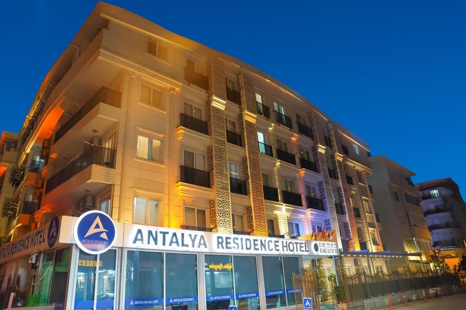 Property building, Property logo or sign, Logo/Certificate/Sign, Text overlay, Street view, Certificate/Award