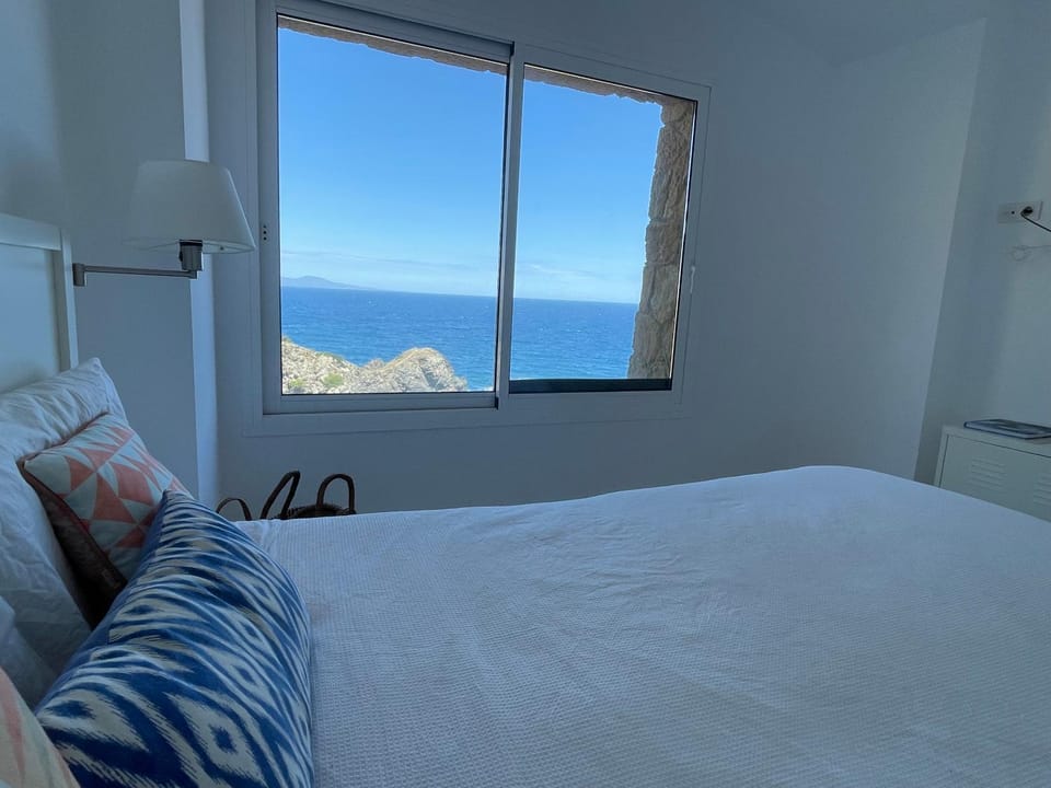 Bed, Sea view
