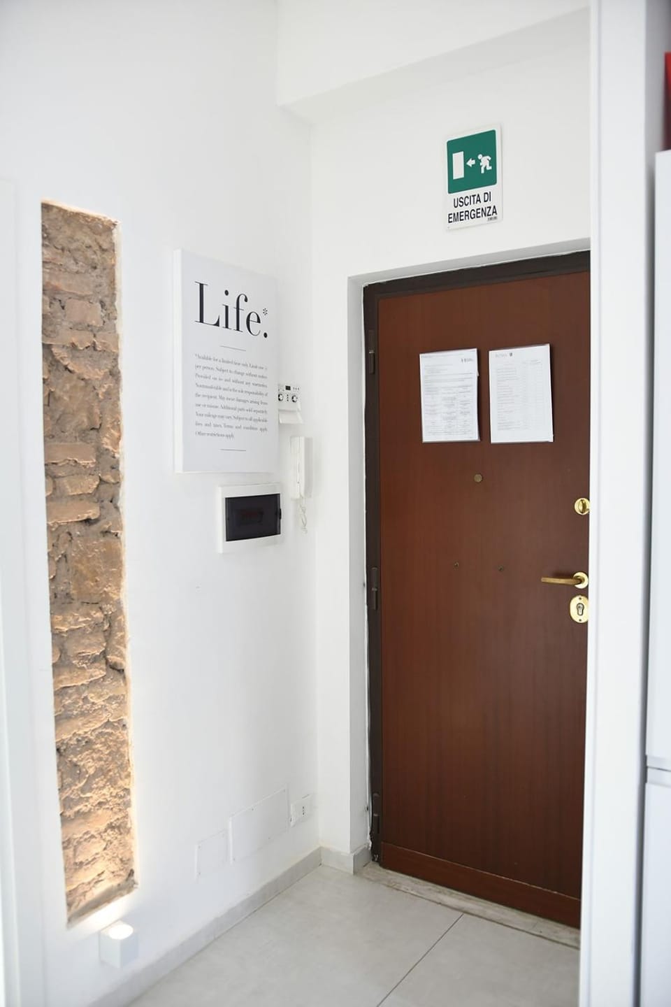 Facade/entrance