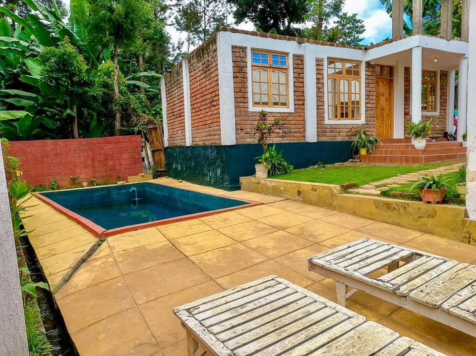 Arusha Jua Eco Home- on coffee farm Hostel in Tanzania