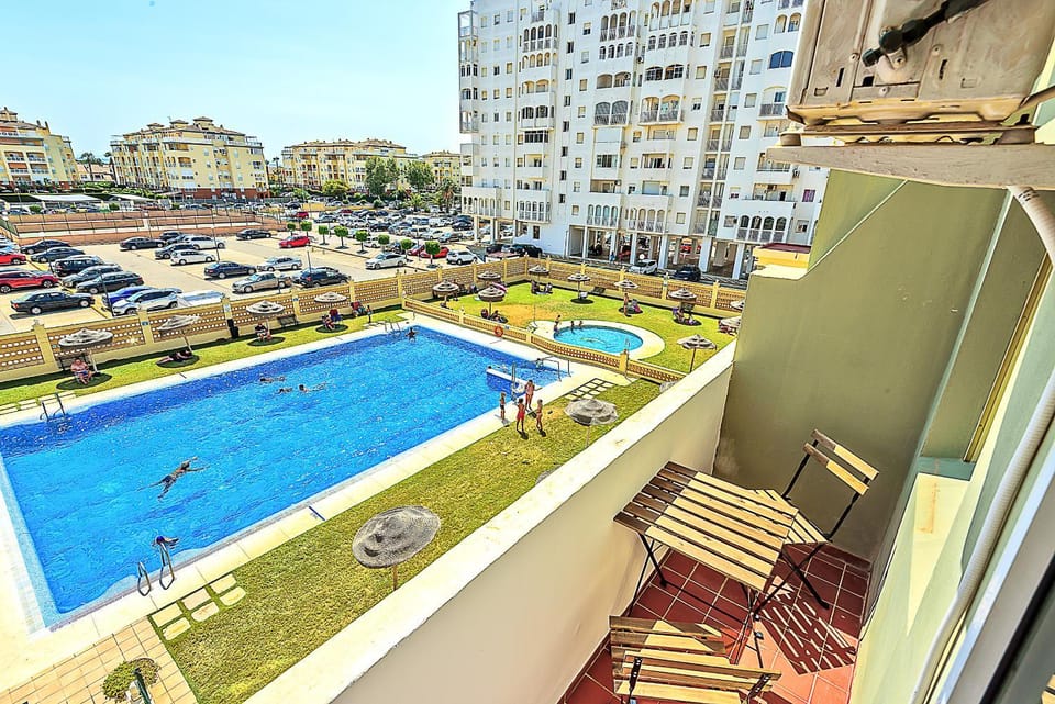 Balcony/Terrace, Pool view