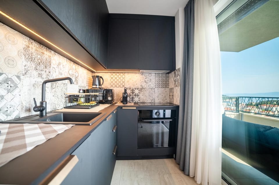 dishwasher, microwave, oven, kitchen