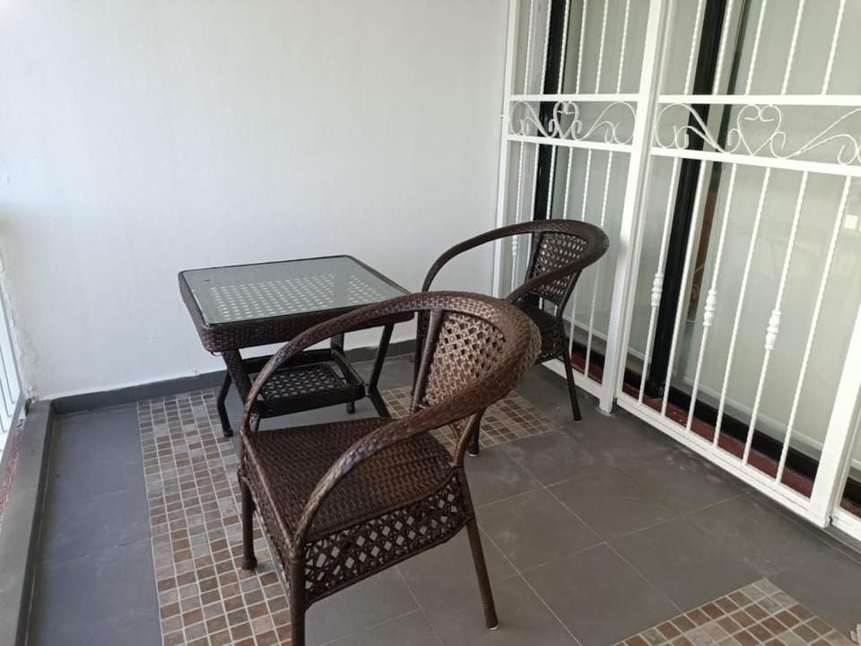 Patio, Dining area