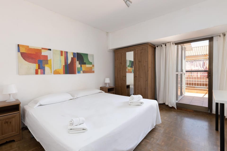 Bed, Bedroom