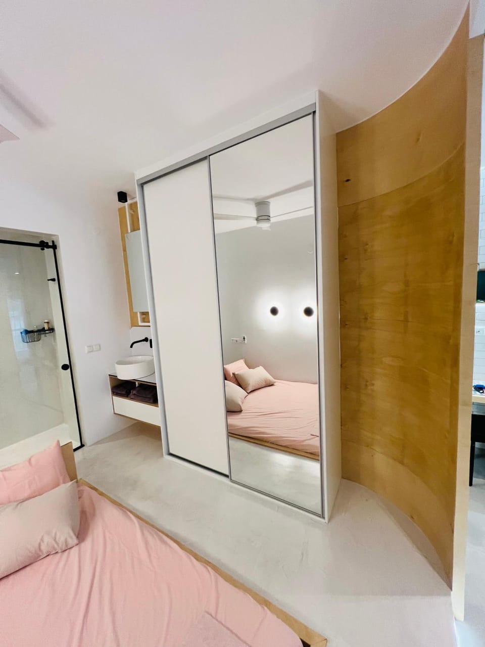 Bright and Modern studio Thessaloniki Downtown Apartment in Thessaloniki