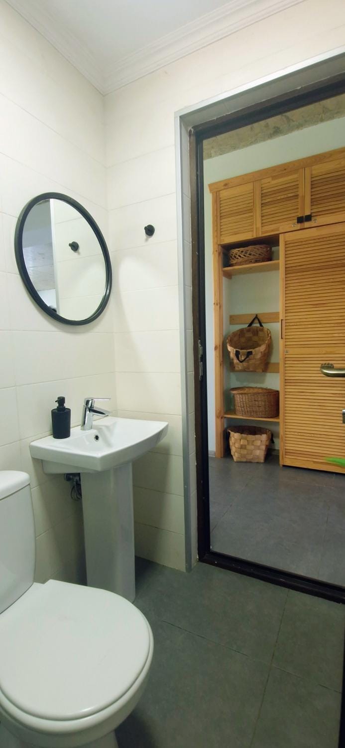 Toilet, Bathroom