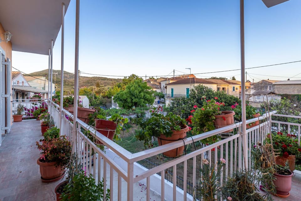 Balcony/Terrace, City view, Street view
