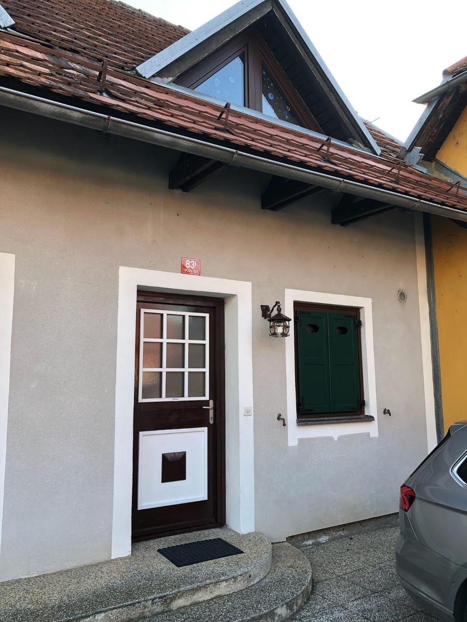 Property building, Facade/entrance