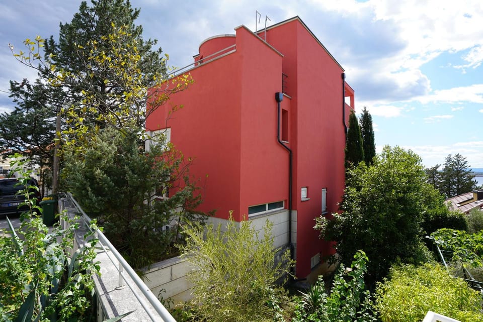 Property building, Garden view