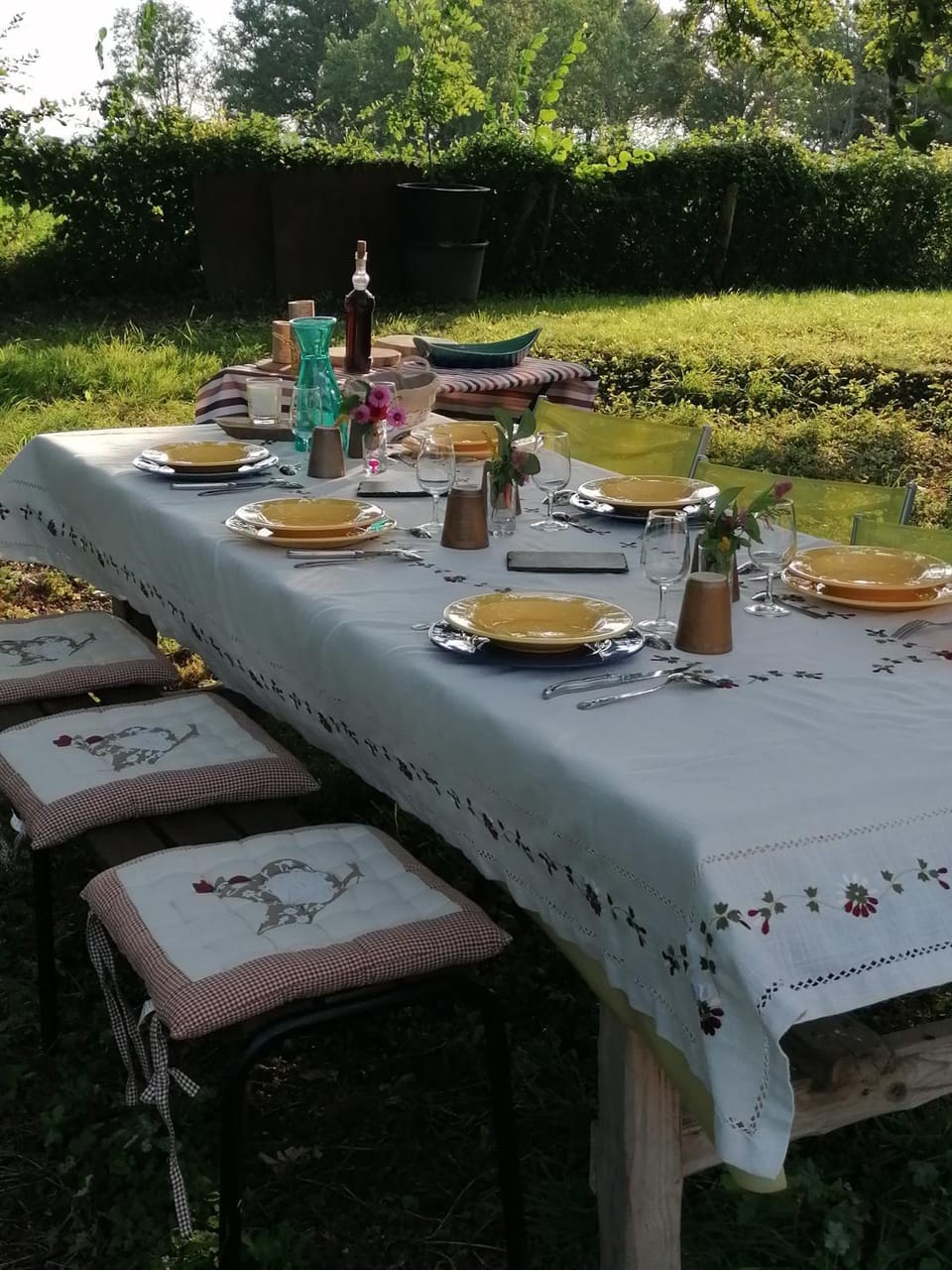 Garden view, Meals
