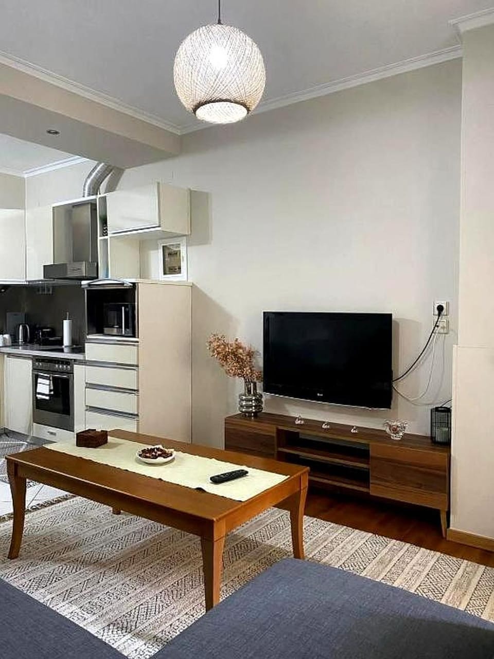 TV and multimedia, Living room, Seating area