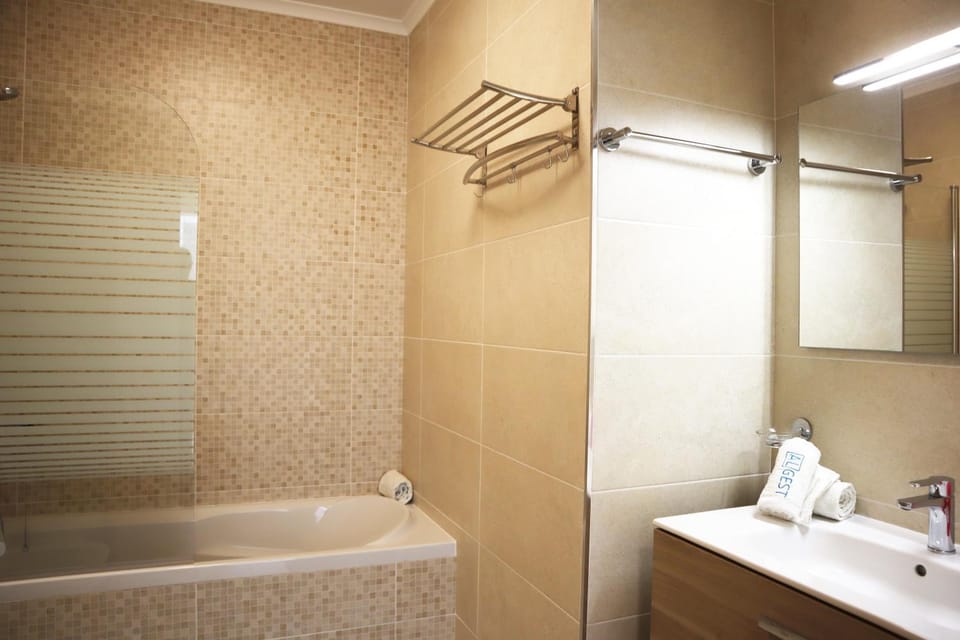 Bath, towels