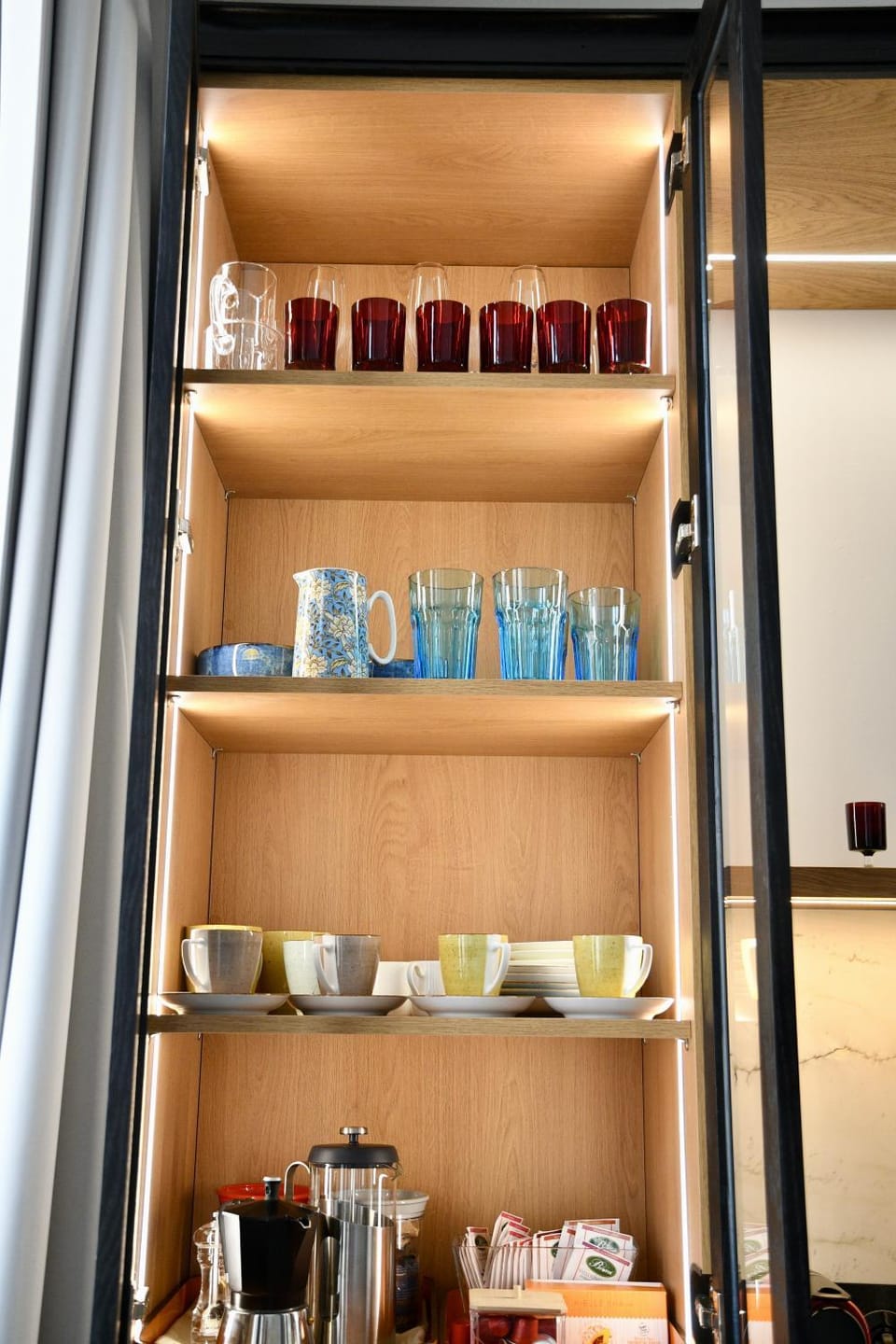 Kitchen or kitchenette, Food and drinks
