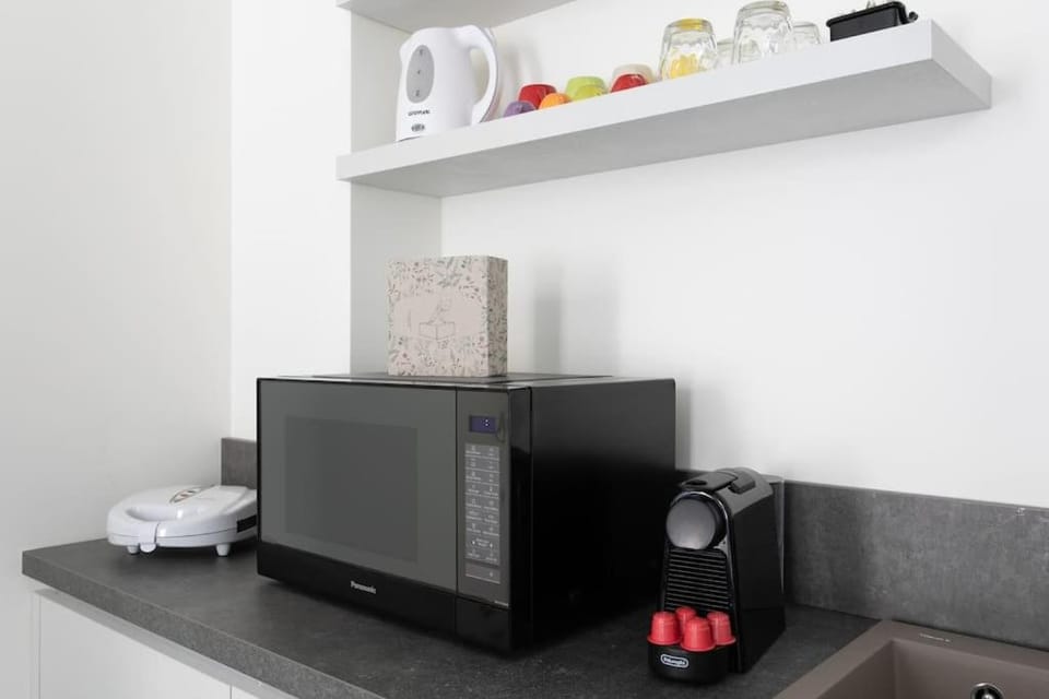 Coffee/tea facilities, minibar