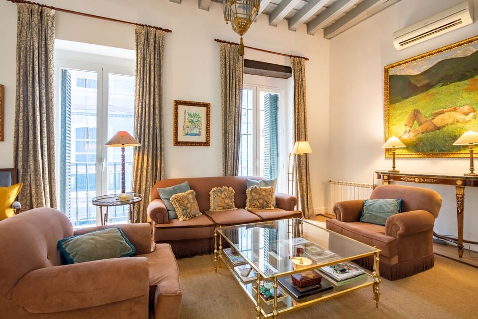 Living room, Lounge or bar