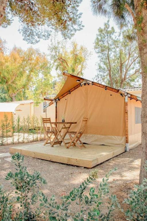 Camping Miramar Playa - cama doble Campground/ 
RV Resort in Torredembarra