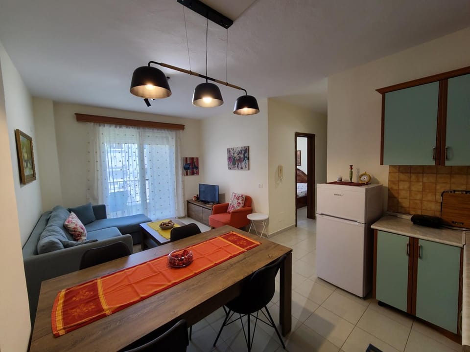 Bora's Apartment in Golem Beach Apartment in Tirana County, Albania