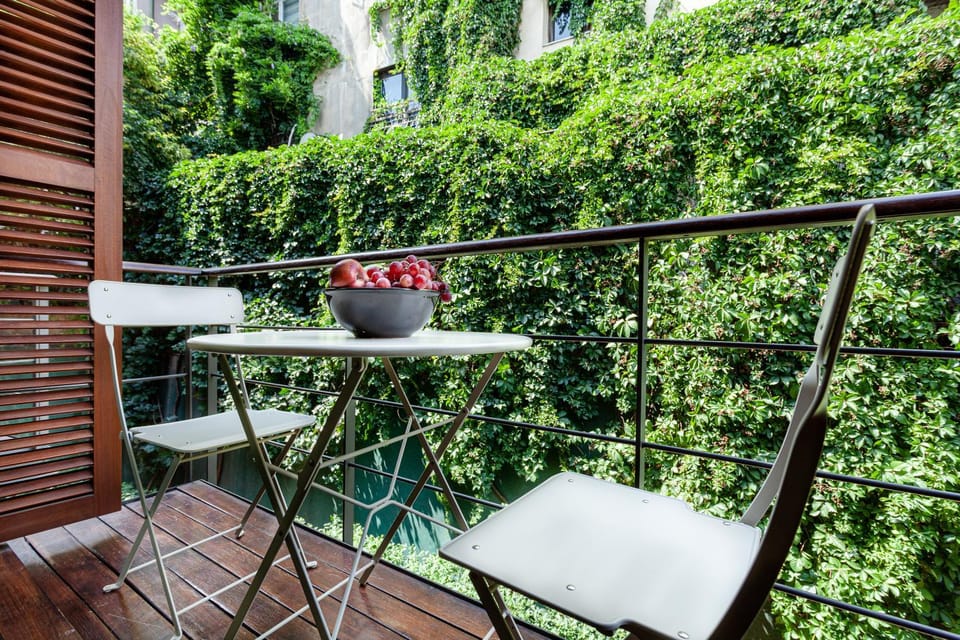 Patio, Day, Balcony/Terrace, Garden view