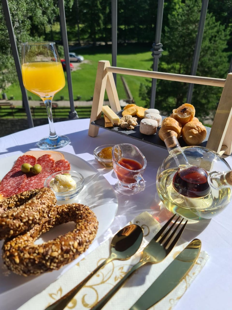 View (from property/room), Balcony/Terrace, Food and drinks, Food, Garden view, Breakfast
