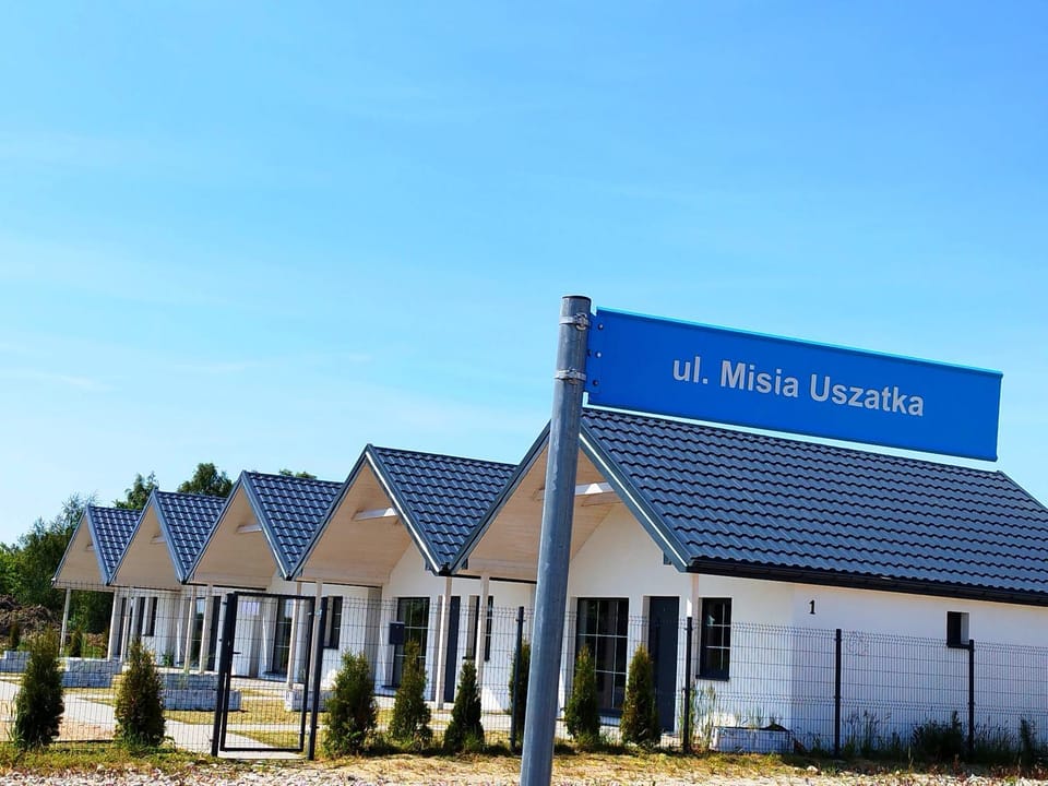 Domki Portowe całoroczne domki letniskowe JACUZZI BAWIALNIA PLAC ZABAW House in West Pomeranian Voivodeship, Poland