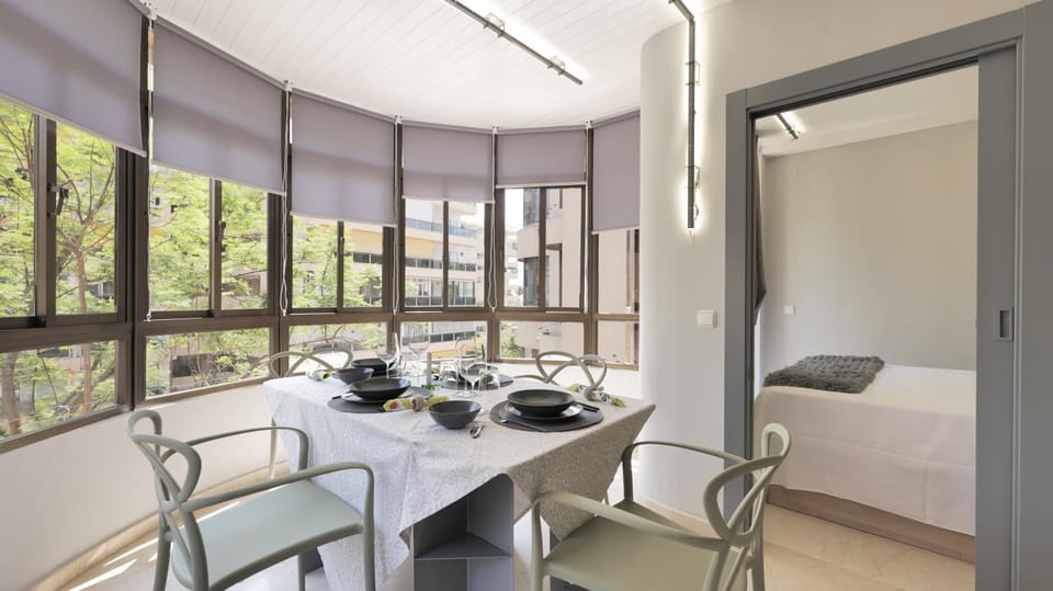 Living room, Seating area, Dining area