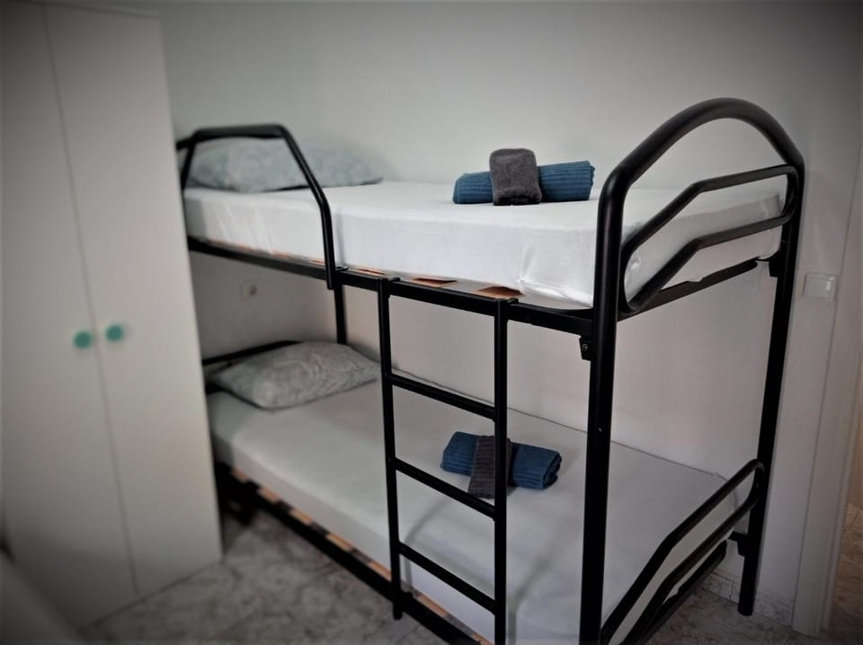 bunk bed