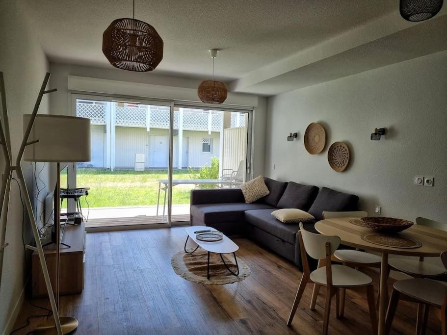 Appartement in Mimizan's center with pool & BBQ Apartment in Mimizan