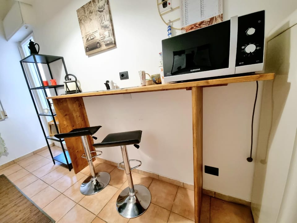 Communal lounge/ TV room, TV and multimedia, Kitchen or kitchenette, Dining area, Communal kitchen