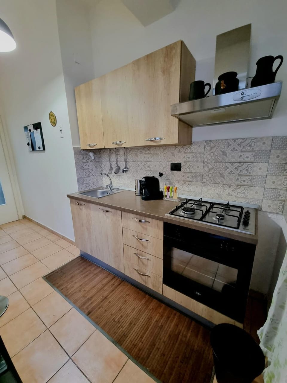 Kitchen or kitchenette, Communal kitchen