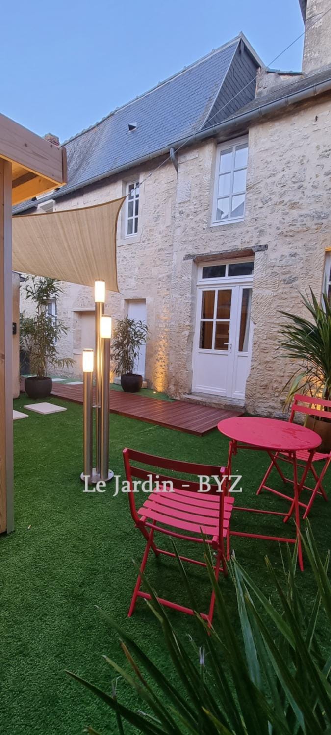 Balcony/Terrace, Dining area, Garden view