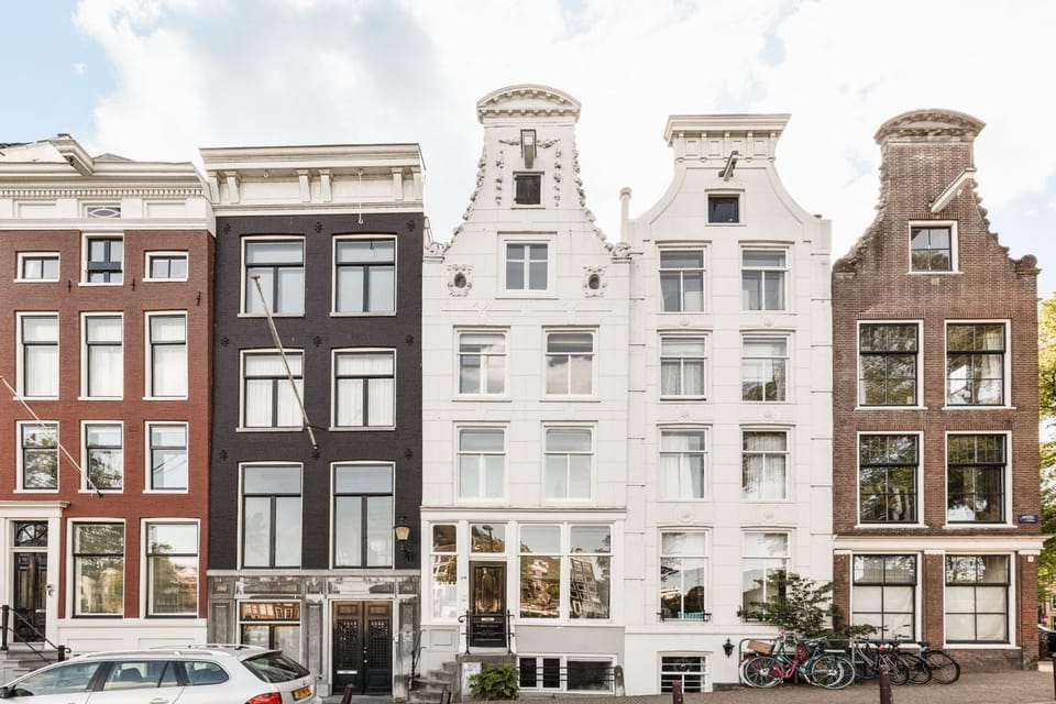 Property building, Street view