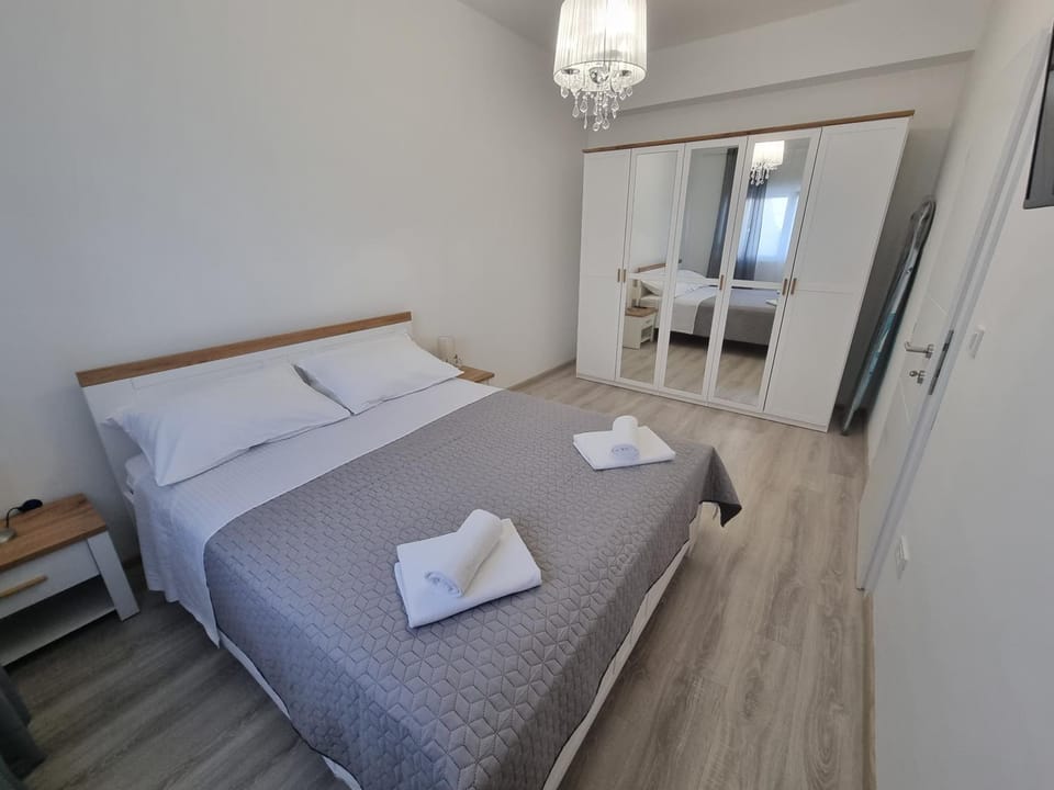 Villa Madison, Spacious Sea View Apartments Near Zadar with heated pool Apartment in Zadar County