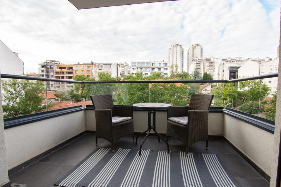 Balcony/Terrace, City view, Street view