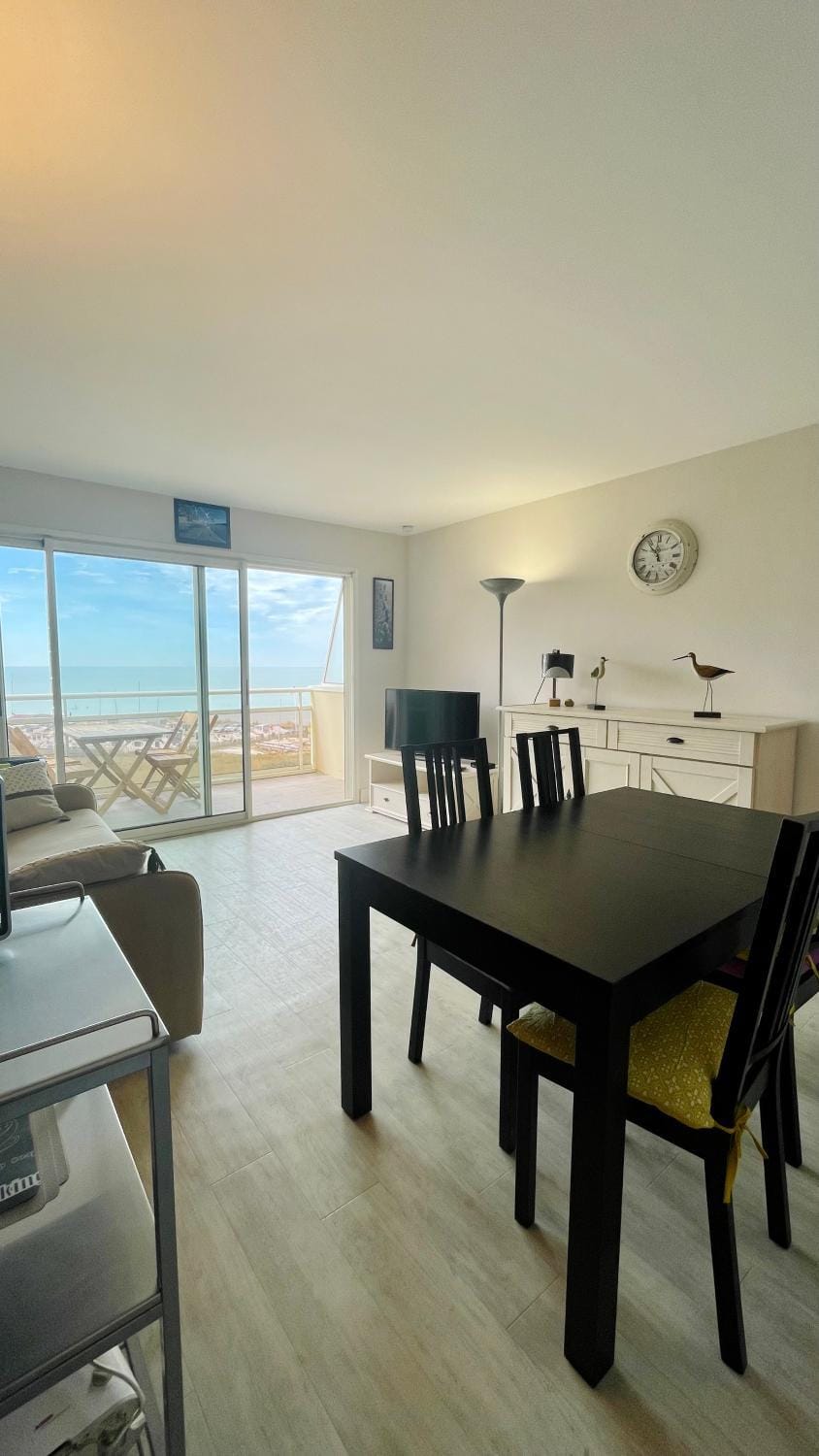 Dining area, Sea view