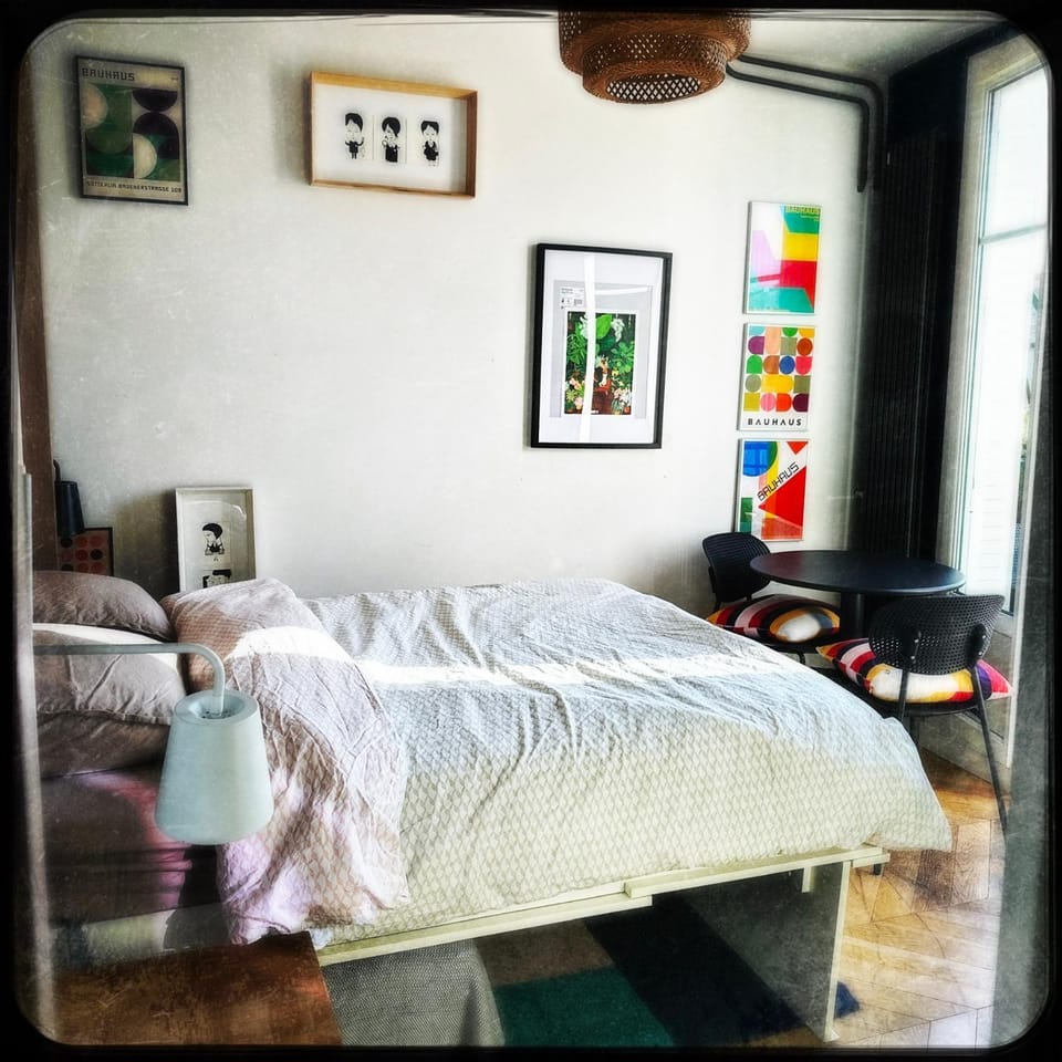 Studio vue Paris - Quartier Canal Saint-Martin Apartment in Paris