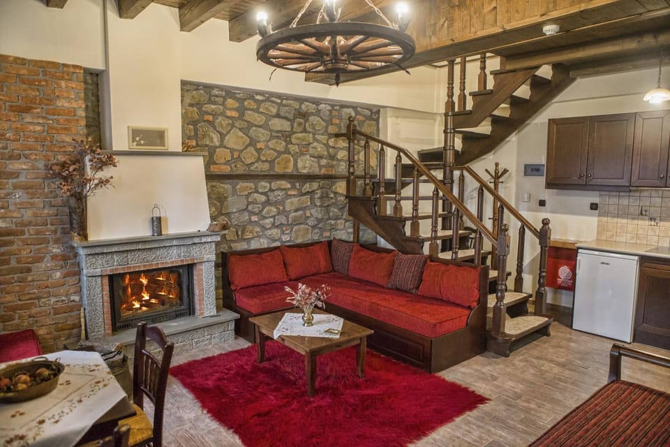 Kitchen or kitchenette, Seating area