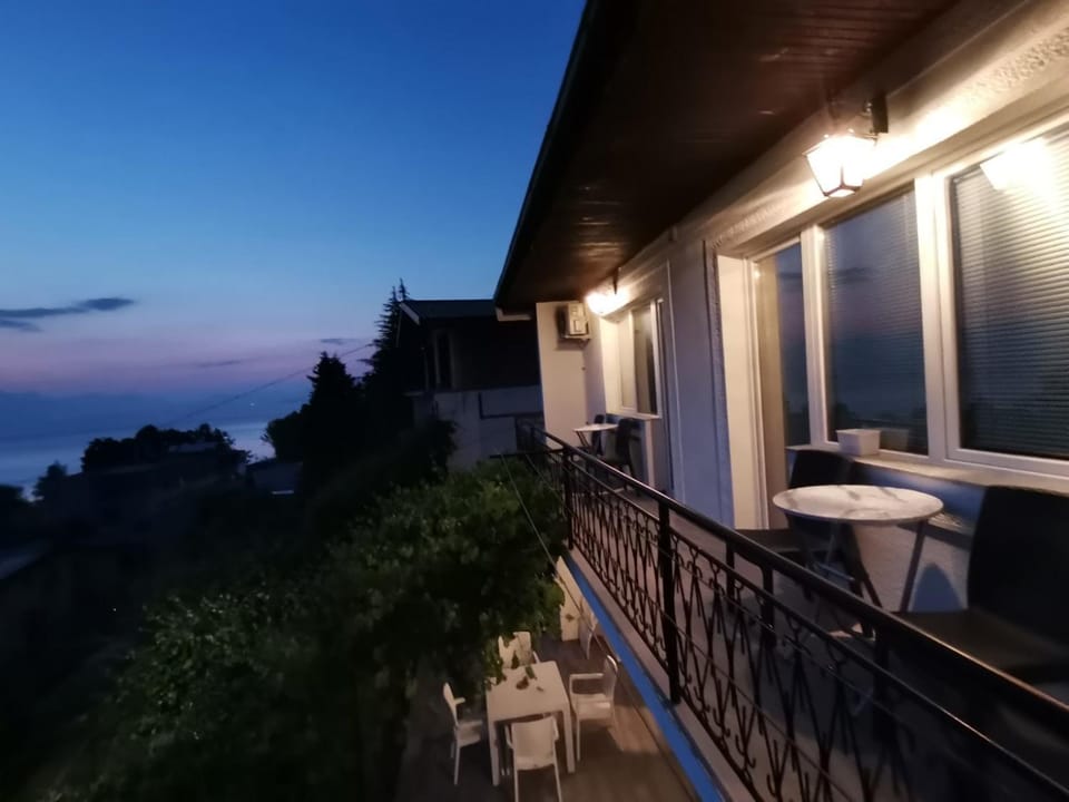 Natural landscape, View (from property/room), Balcony/Terrace