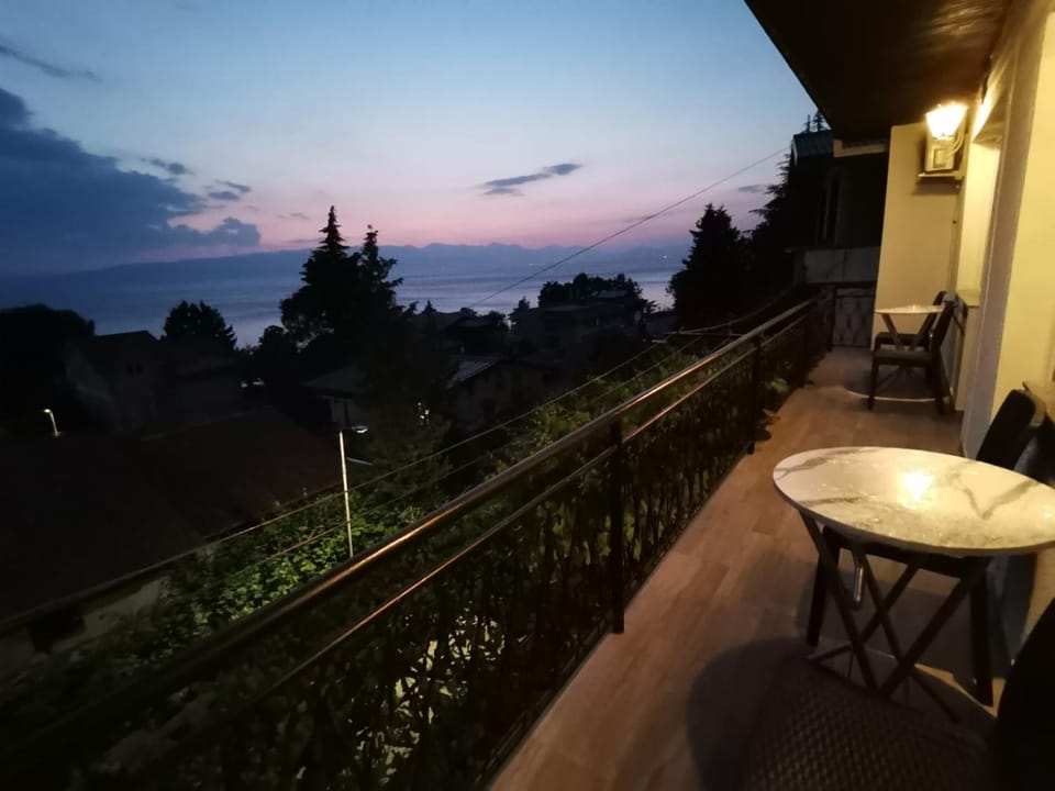 Natural landscape, View (from property/room), Balcony/Terrace, Sea view, Sunset