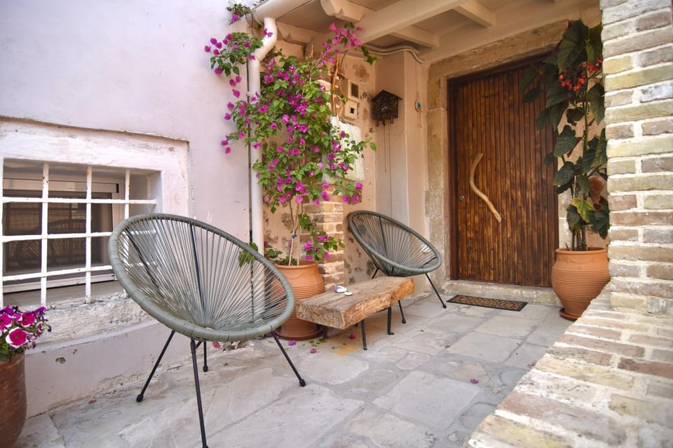Balcony/Terrace, Balcony/Terrace