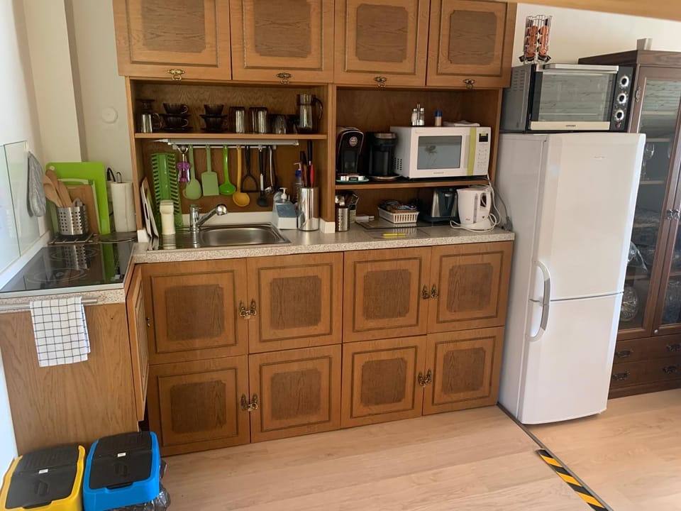 Coffee/tea facilities, Kitchen or kitchenette