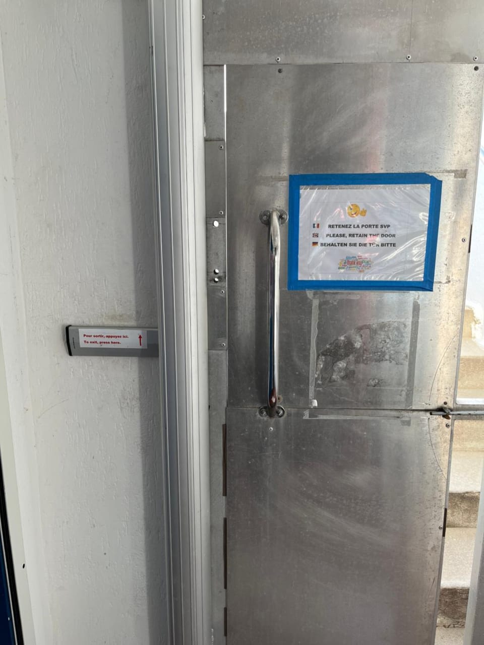 Madi au fil de l'eau à Deauville Docked boat in Deauville