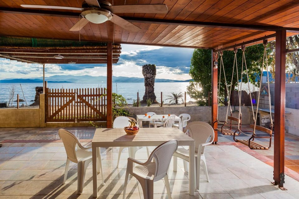Patio, View (from property/room), Balcony/Terrace, Dining area, Sea view