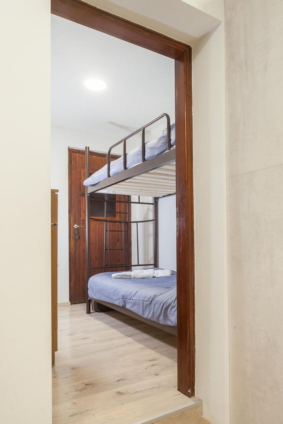 Facade/entrance, Bed, Bedroom, bunk bed