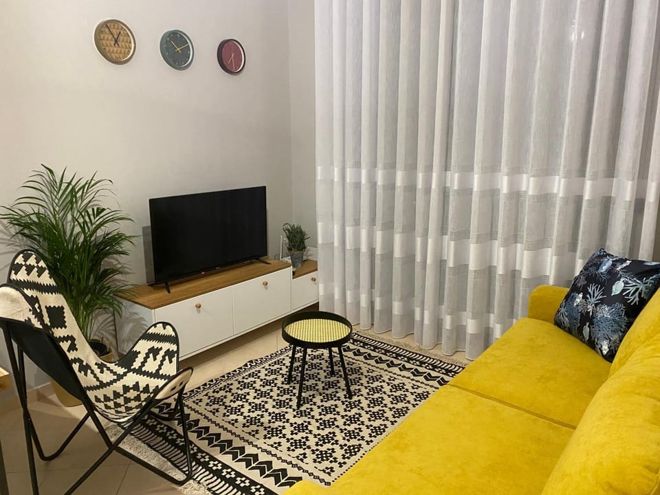 TV and multimedia, Seating area