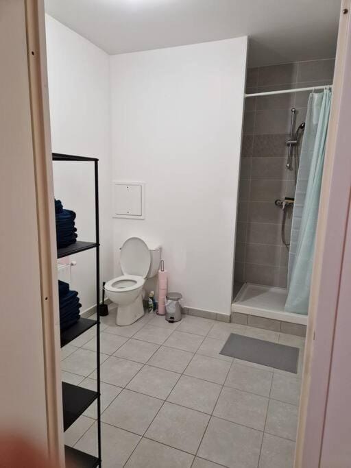 Appartement 20mn Paris Saint Lazare (4 personnes) Apartment in Île-de-France
