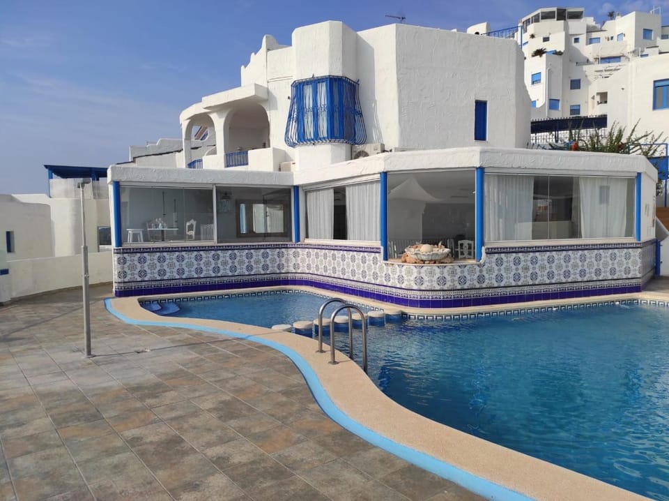 Lounge or bar, Swimming pool