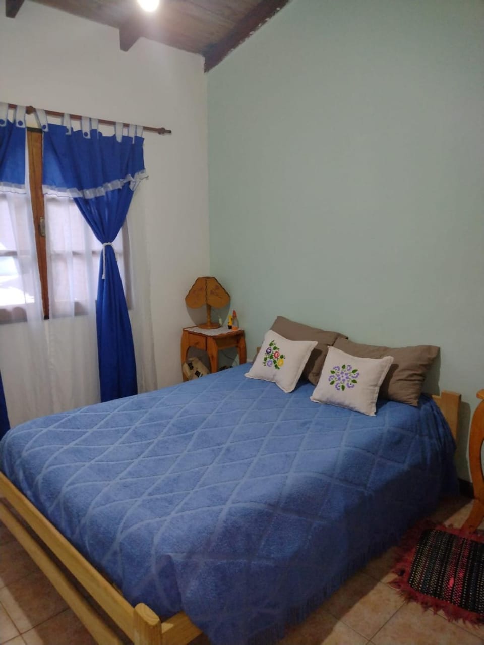 Bed, Photo of the whole room