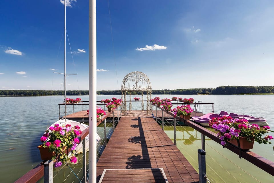 Fishing, Horse-riding, View (from property/room), Aqua park, Canoeing, Hiking, Cycling, Lake view, sunbed