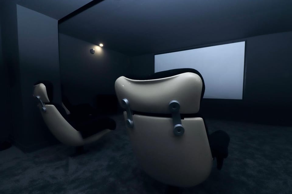 Communal lounge/ TV room, TV and multimedia